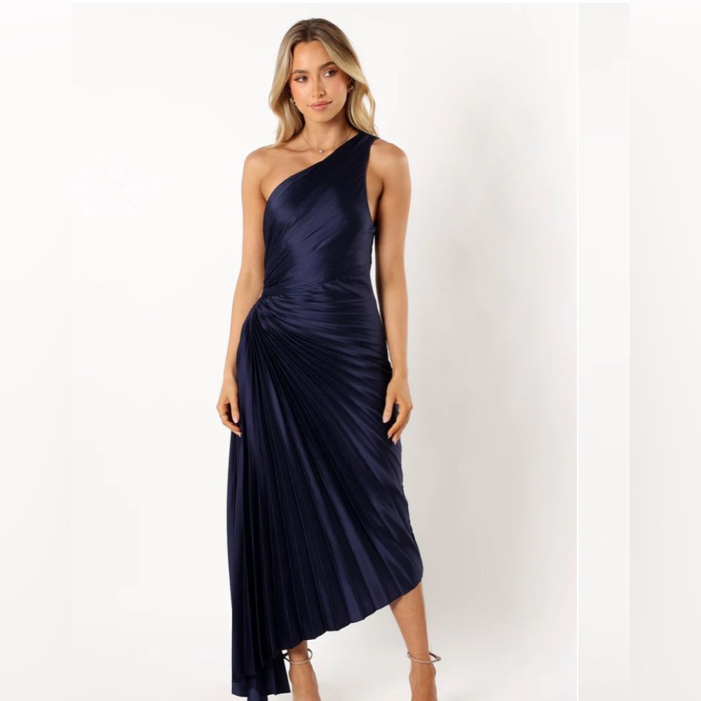 NWT petal and pup kleo one shoulder maxi dress